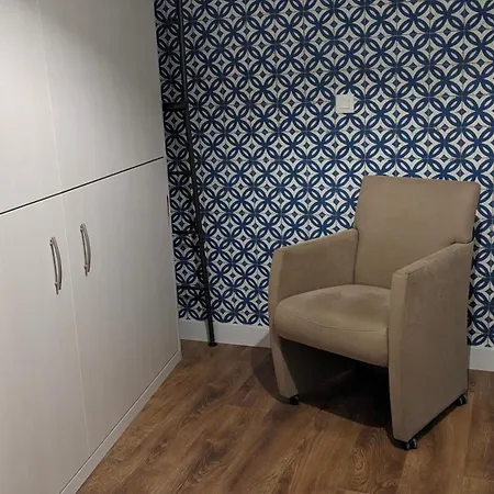 Kerlorandeevens, Face Mer, Parking