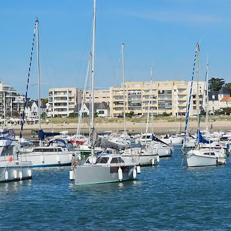 Kerlorandeevens, Face Mer, Parking